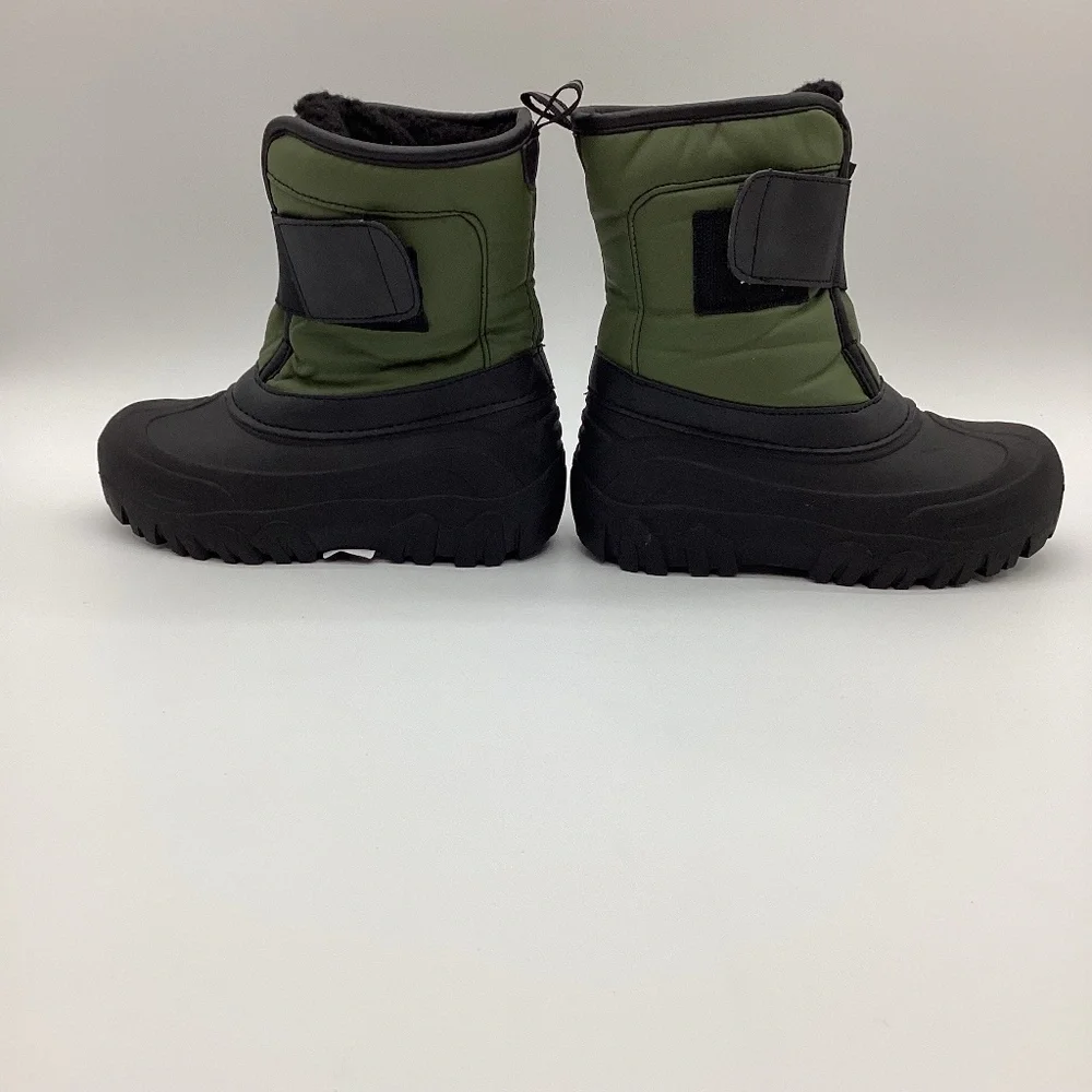 1947. Boys Green & Black Snow Boots Size 2 EUC